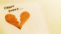 ハートが割れた画像